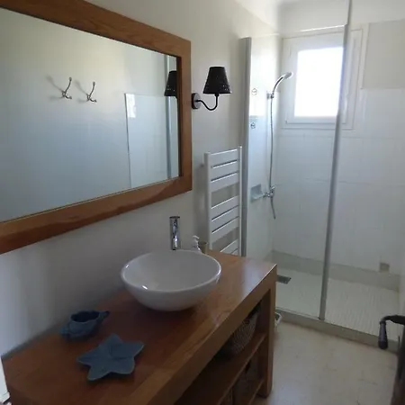 Apartment T3, Front De Mer, 4 Couchages, *